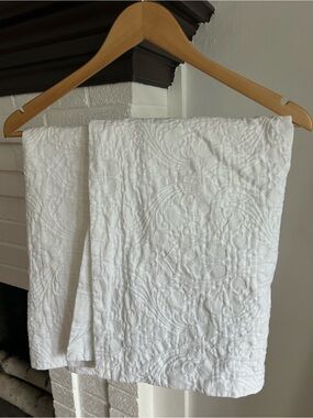 Indigo Collection White Cotton Pillowcases